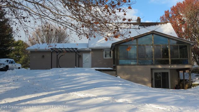 2327 W Taft Road, St. Johns, MI 48879