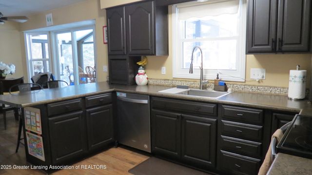 2327 W Taft Road, St. Johns, MI 48879