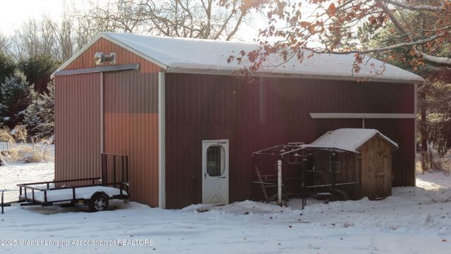 2327 W Taft Road, St. Johns, MI 48879
