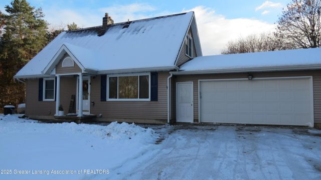 2327 W Taft Road, St. Johns, MI 48879