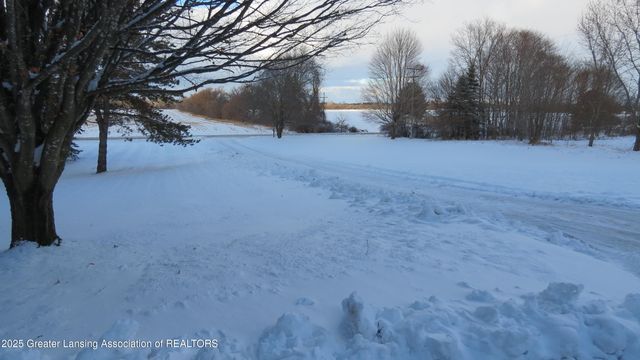 2327 W Taft Road, St. Johns, MI 48879