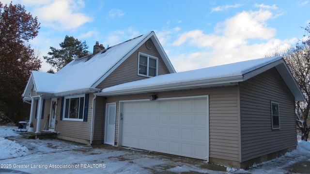 2327 W Taft Road, St. Johns, MI 48879