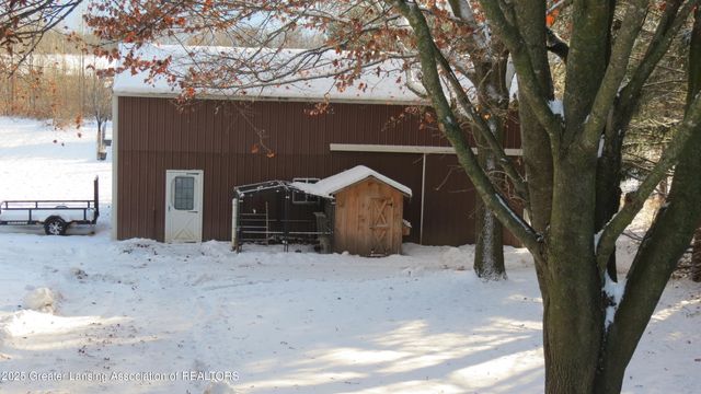 2327 W Taft Road, St. Johns, MI 48879