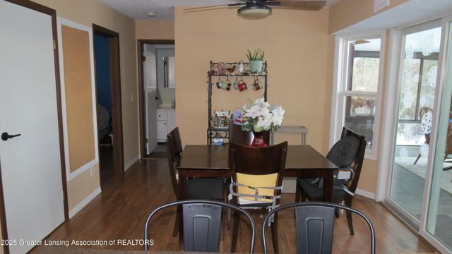 2327 W Taft Road, St. Johns, MI 48879