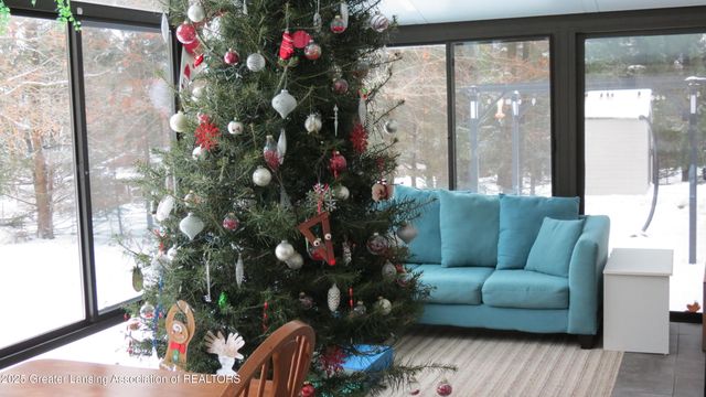 2327 W Taft Road, St. Johns, MI 48879