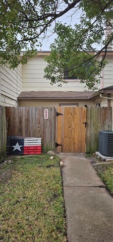 2053 Country Village Boulevard C, Humble, TX 77338