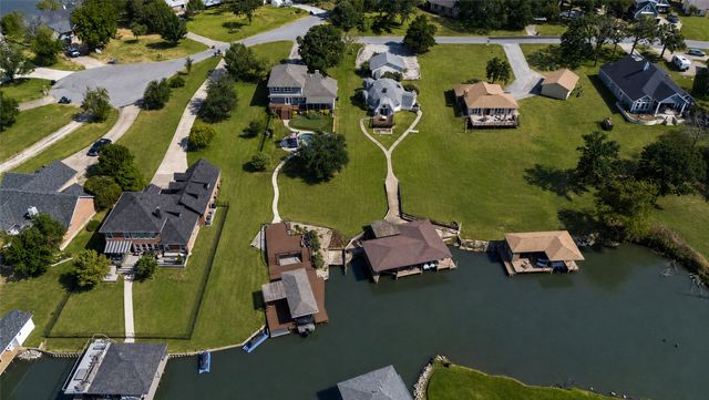 114 Seminole Drive, Gainesville, TX 76240