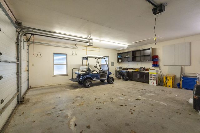 114 Seminole Drive, Gainesville, TX 76240