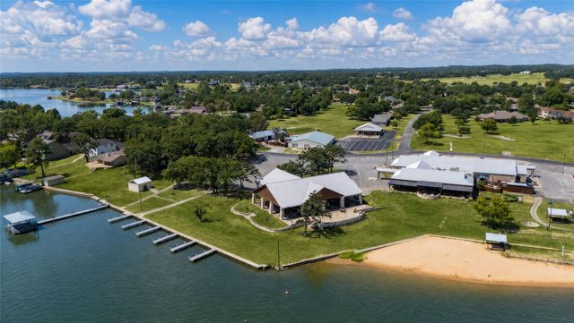 114 Seminole Drive, Gainesville, TX 76240