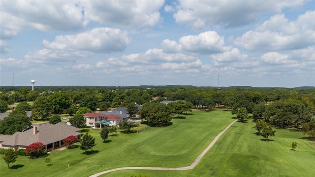 114 Seminole Drive, Gainesville, TX 76240