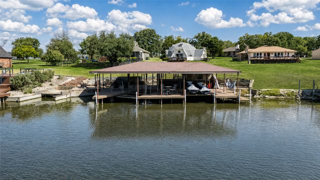 114 Seminole Drive, Gainesville, TX 76240