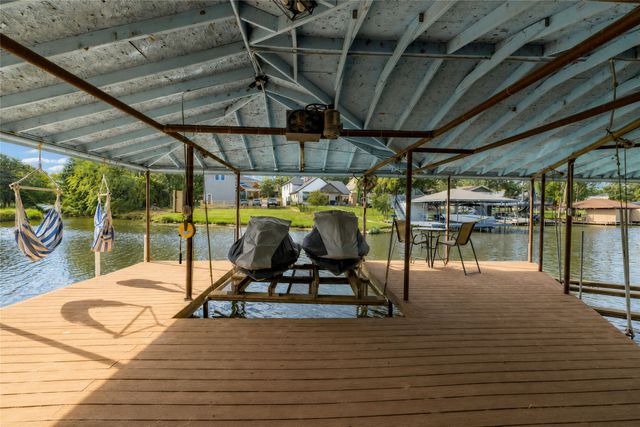 114 Seminole Drive, Gainesville, TX 76240