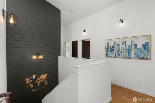 10718 15th Avenue NE, Seattle, WA 98125