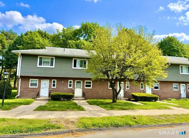 3 Camelot Drive 2, Bloomfield, CT 06002