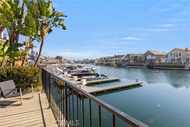 16121 Saint Croix Circle, Huntington Beach, CA 92649