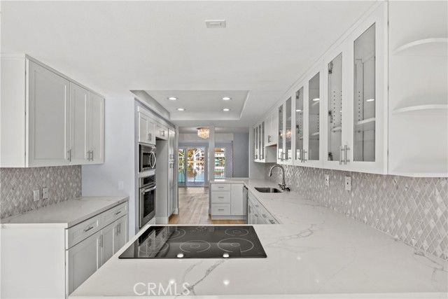 16121 Saint Croix Circle, Huntington Beach, CA 92649