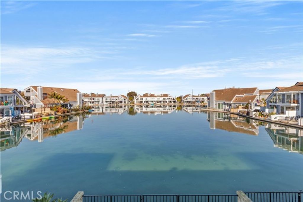 16121 Saint Croix Circle, Huntington Beach, CA 92649