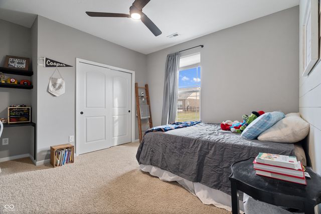 4726 W Lawrence Way, New Palestine, IN 46163