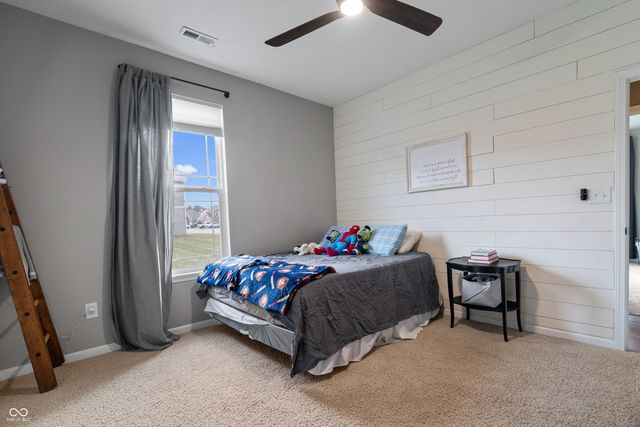 4726 W Lawrence Way, New Palestine, IN 46163