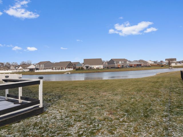 4726 W Lawrence Way, New Palestine, IN 46163