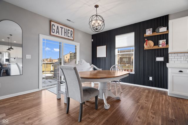 4726 W Lawrence Way, New Palestine, IN 46163