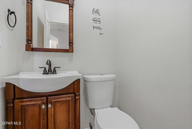 8634 N LOOP Drive, El Paso, TX 79907