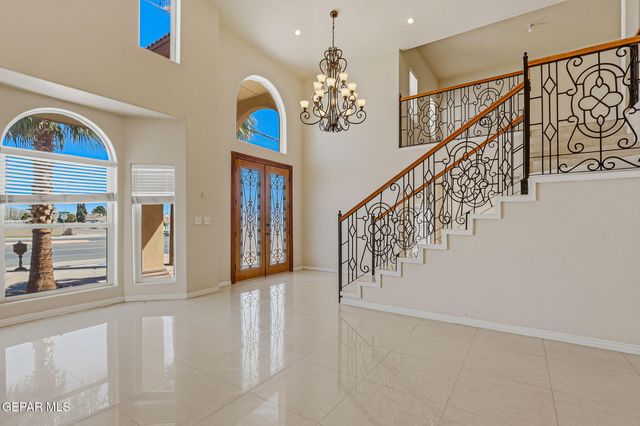 8634 N LOOP Drive, El Paso, TX 79907