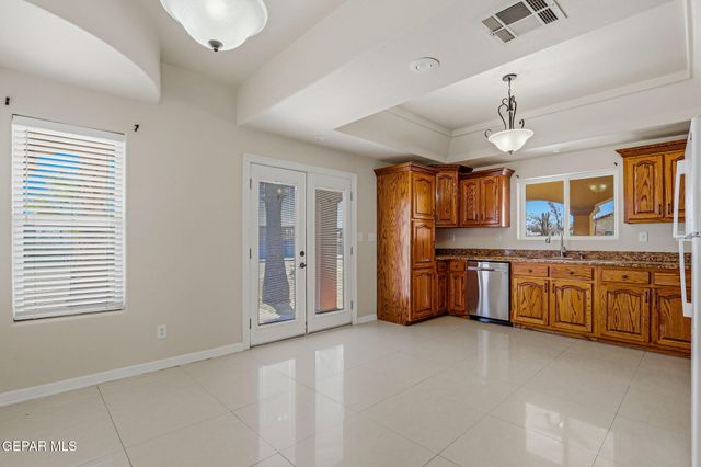 8634 N LOOP Drive, El Paso, TX 79907