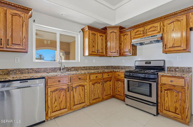 8634 N LOOP Drive, El Paso, TX 79907