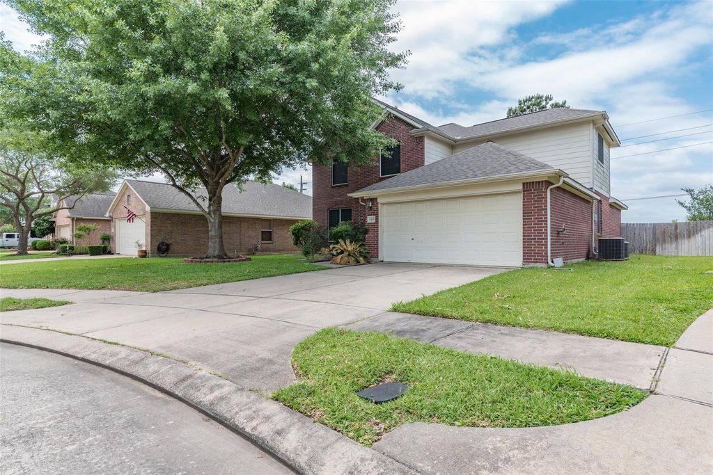 8406 Manassas Lane, Houston, TX 77083