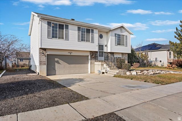 1521 N 2275 W, Clinton, UT 84015