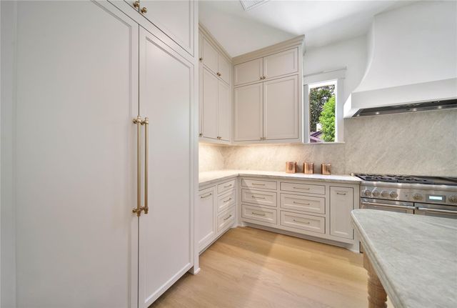 1191 Chamboard Lane, Houston, TX 77018