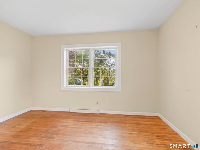33 Cynthia Drive, West Haven, CT 06516