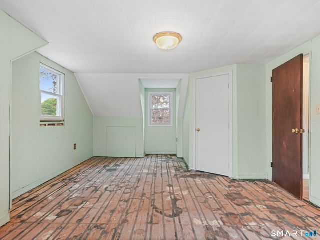 33 Cynthia Drive, West Haven, CT 06516