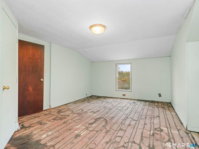 33 Cynthia Drive, West Haven, CT 06516