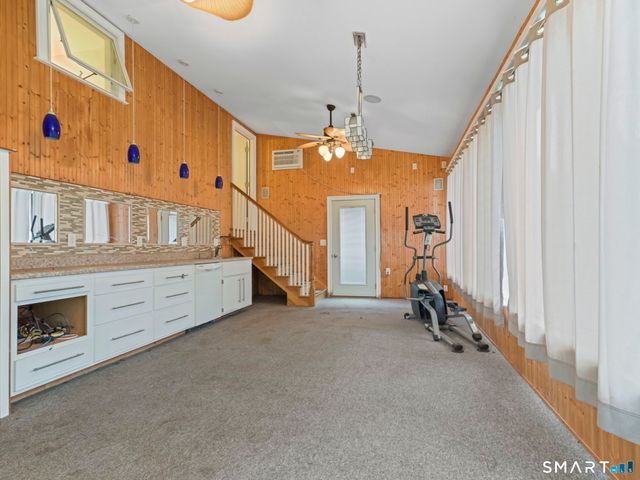 33 Cynthia Drive, West Haven, CT 06516
