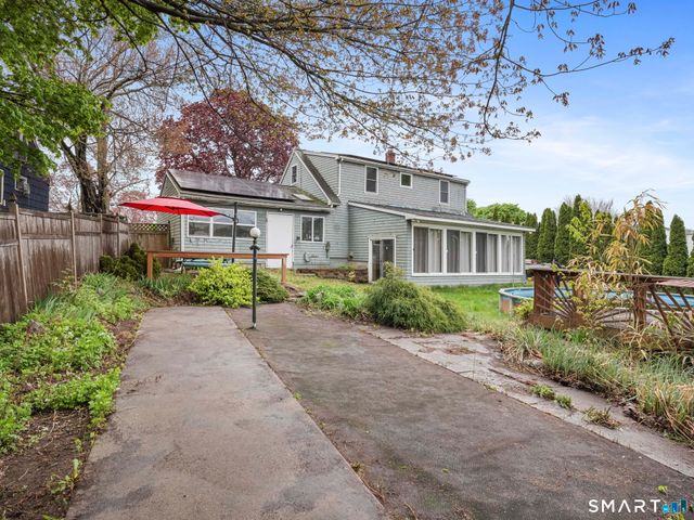 33 Cynthia Drive, West Haven, CT 06516