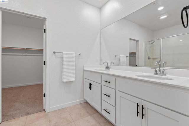 1018 Shearwater Rd., Lathrop, CA 95330