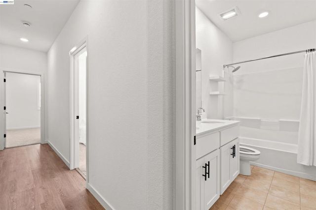 1018 Shearwater Rd., Lathrop, CA 95330