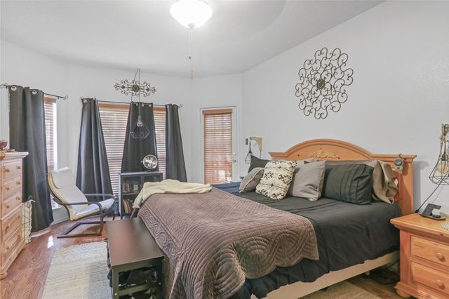 5502 Hyannis Drive, Arlington, TX 76018