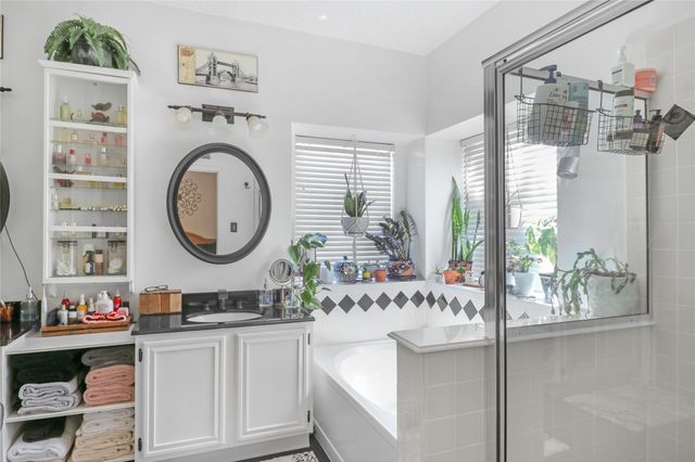 5502 Hyannis Drive, Arlington, TX 76018