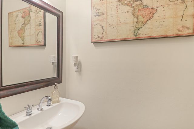 5502 Hyannis Drive, Arlington, TX 76018