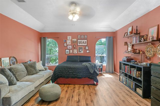 5502 Hyannis Drive, Arlington, TX 76018