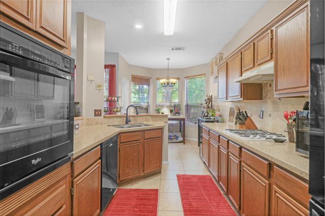 5502 Hyannis Drive, Arlington, TX 76018