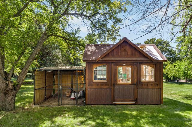 705 18th Avenue N, Moorhead, MN 56560