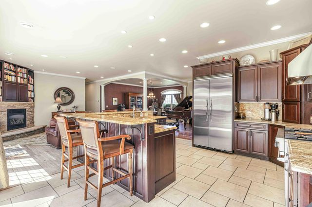 705 18th Avenue N, Moorhead, MN 56560