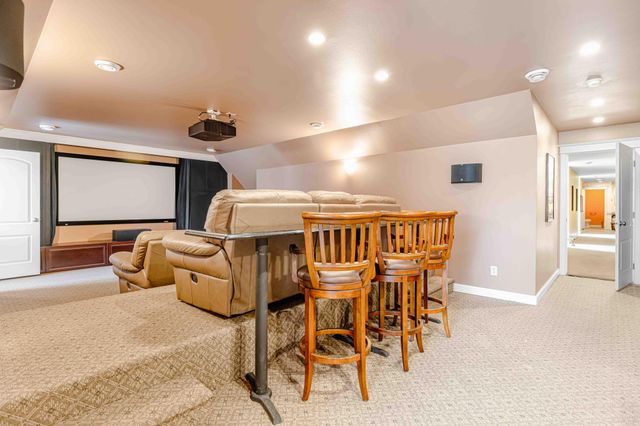705 18th Avenue N, Moorhead, MN 56560