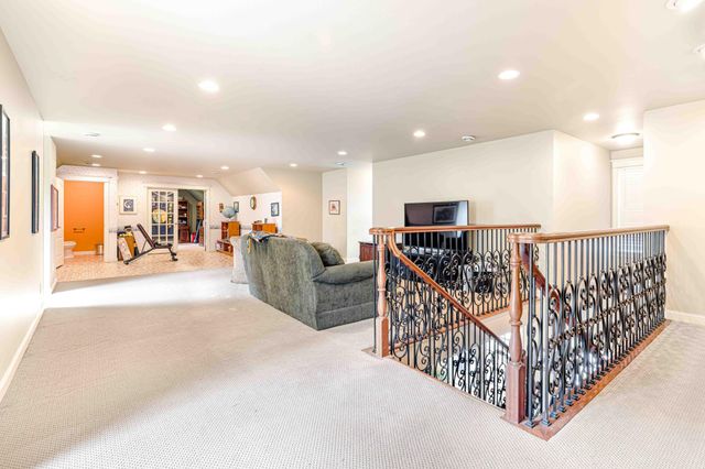 705 18th Avenue N, Moorhead, MN 56560