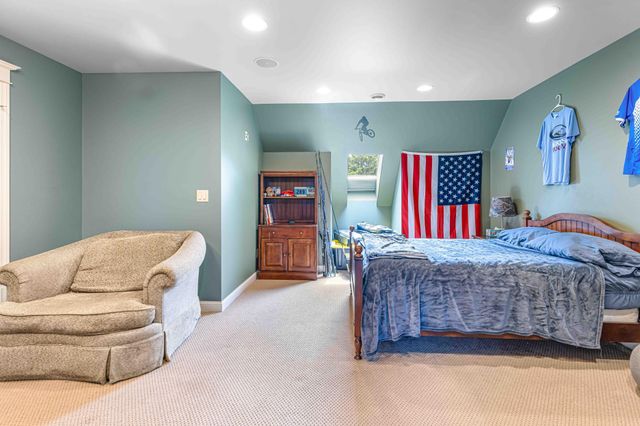 705 18th Avenue N, Moorhead, MN 56560