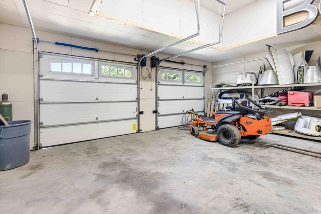 705 18th Avenue N, Moorhead, MN 56560